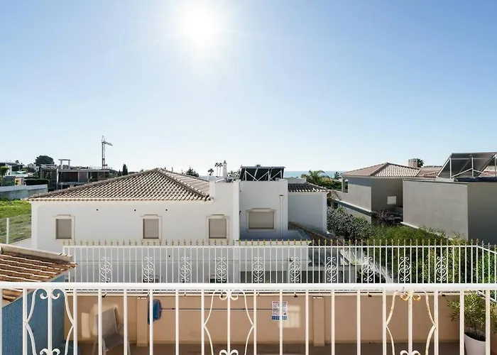 度假居 By Intiholidays