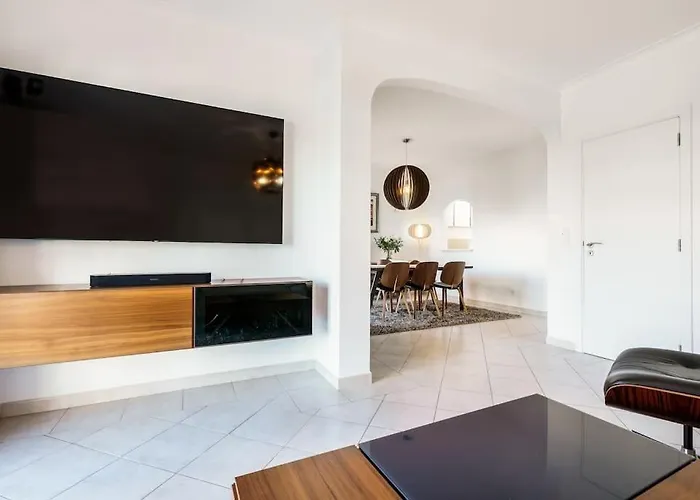 By Intiholidays * Guia (Faro)