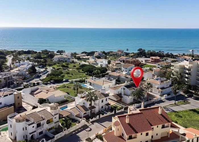 By Intiholidays * Guia (Faro)