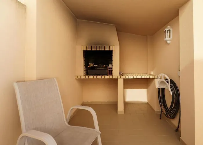 By Intiholidays * Guia (Faro)